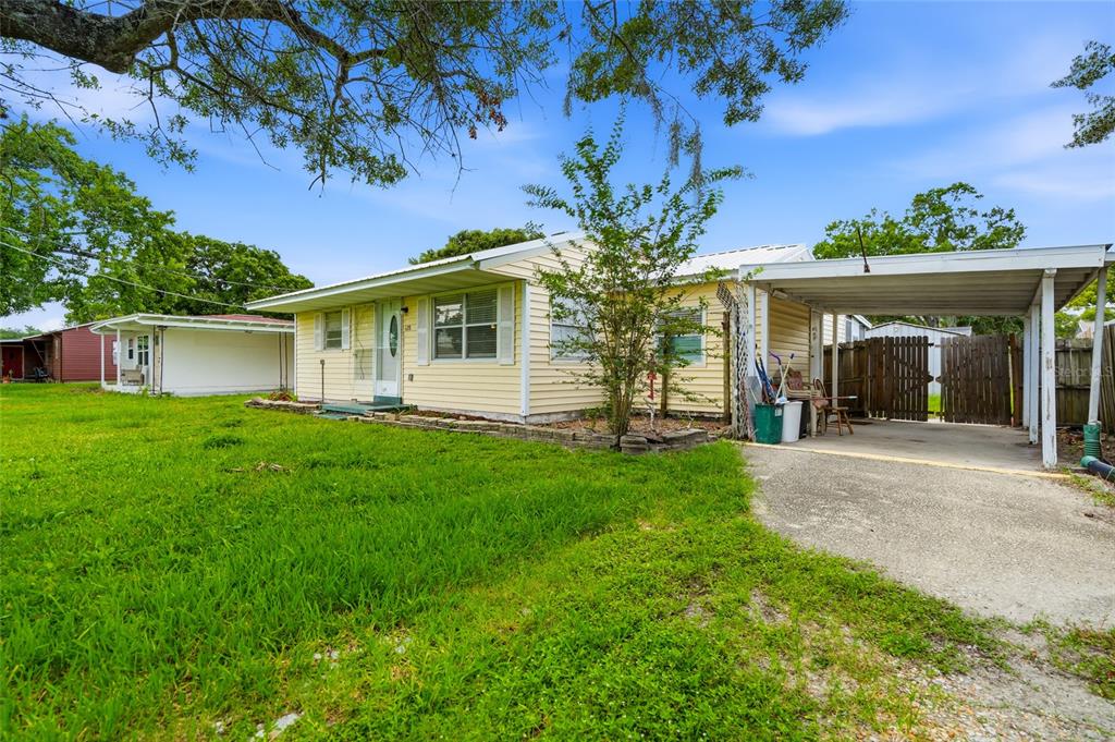 Property for sale at 128 NW 10TH DRIVE, MULBERRY, FL, 33860