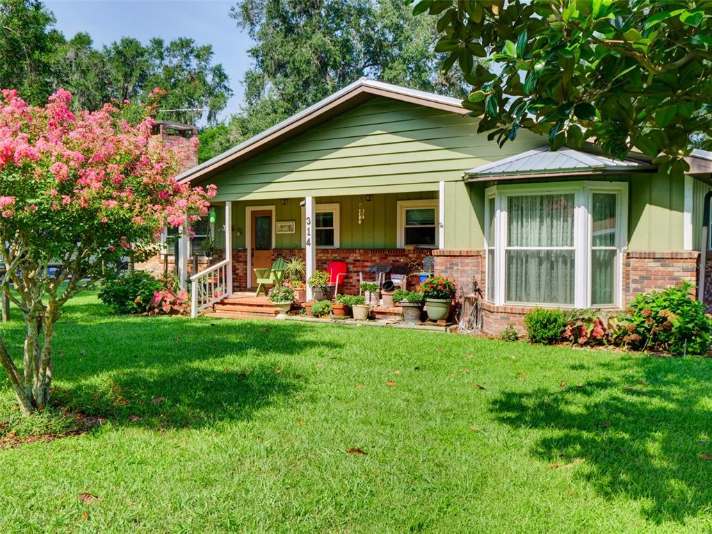 Property for sale at 314 N YORK STREET, BUSHNELL, FL, 33513