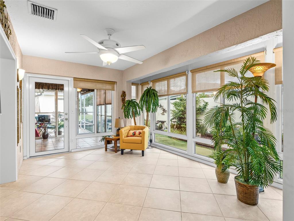 awesome 4 season Florida room