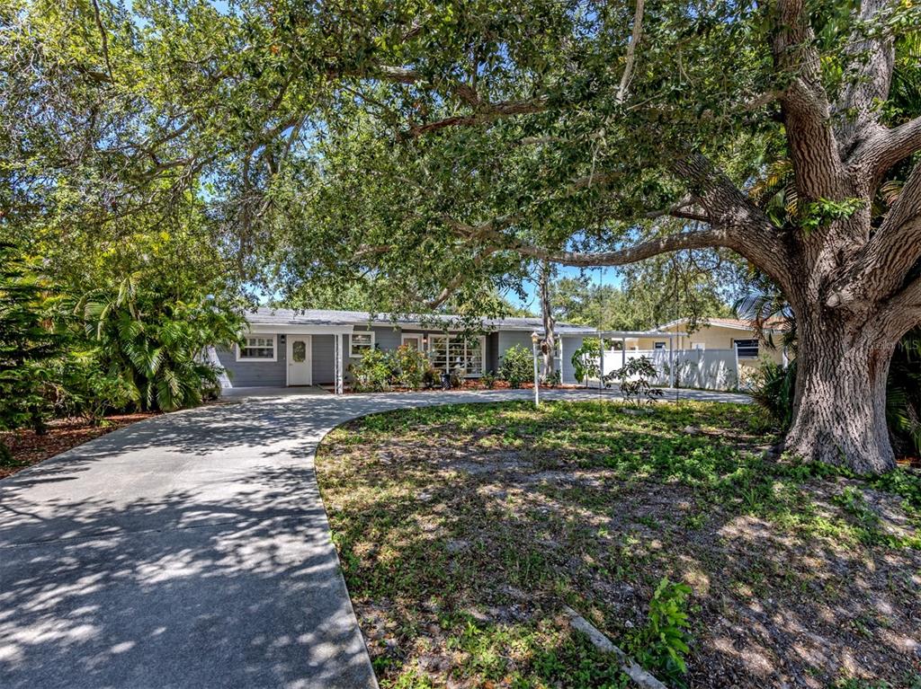 Property for sale at 814 GUILD DRIVE, VENICE, FL, 34285