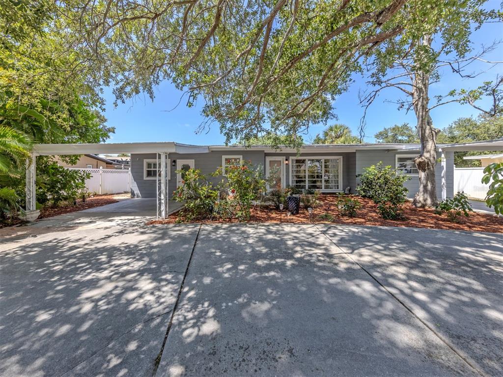 Property for sale at 814 GUILD DRIVE, VENICE, FL, 34285