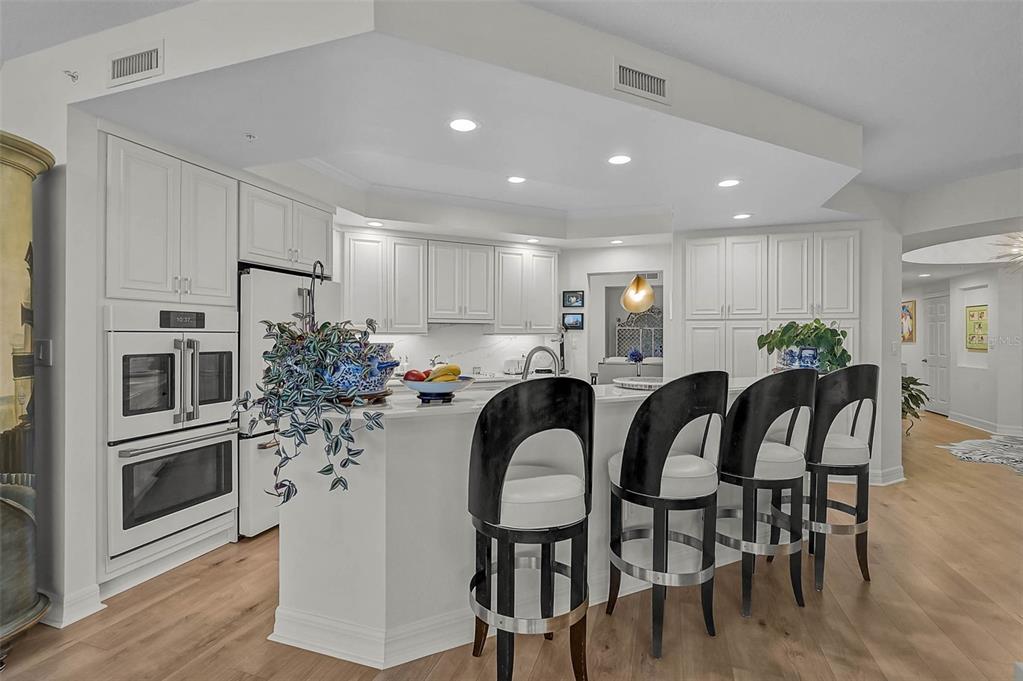 Property for sale at 385 N POINT ROAD UNIT 304, OSPREY, FL, 34229