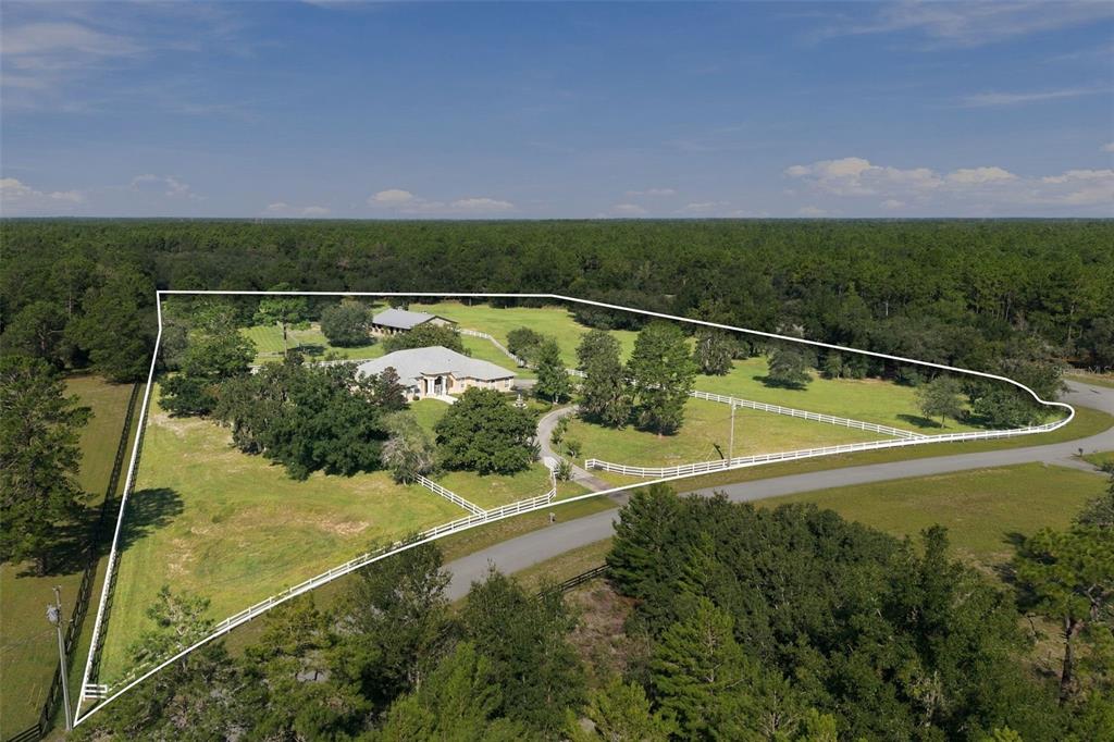 10 Beautifully fenced acres