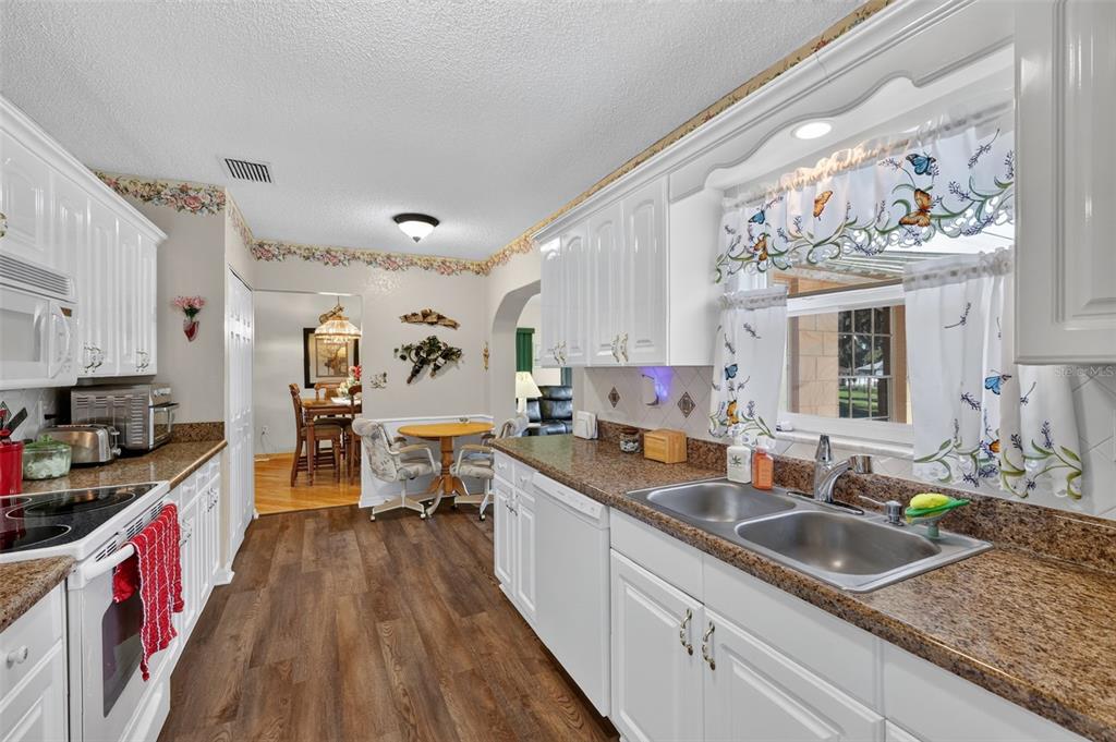 Property for sale at 22 E BAY AVENUE, YALAHA, FL, 34797