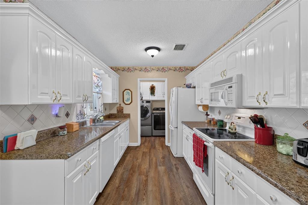 Property for sale at 22 E BAY AVENUE, YALAHA, FL, 34797