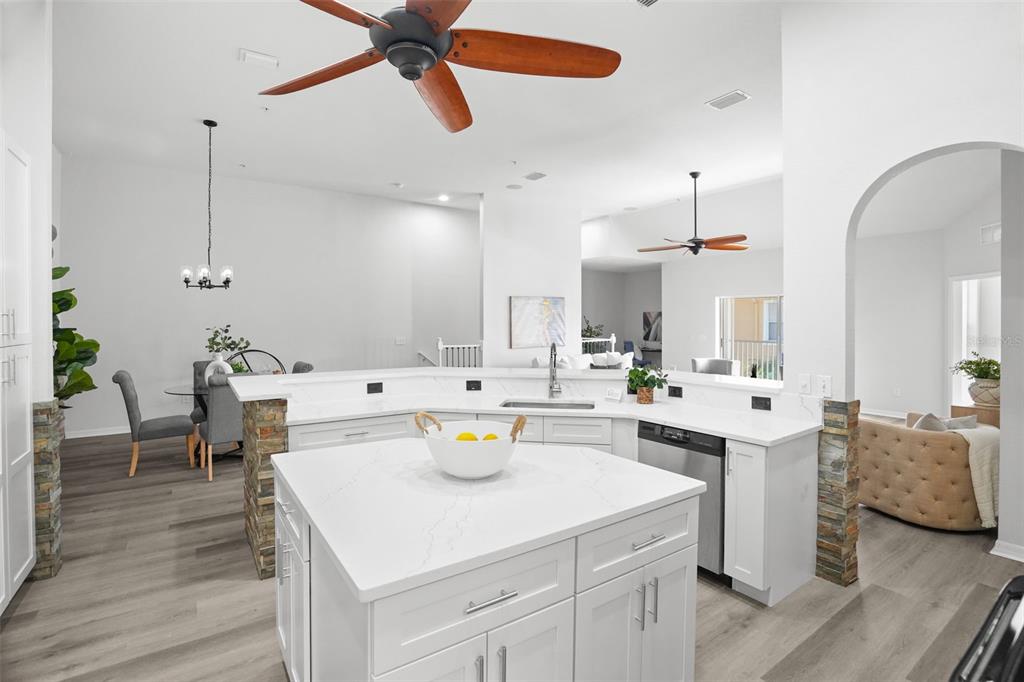 Property for sale at 21019 SUNPOINT WAY UNIT #201, LUTZ, FL, 33558