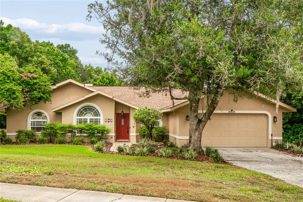 14433 Linden Dr