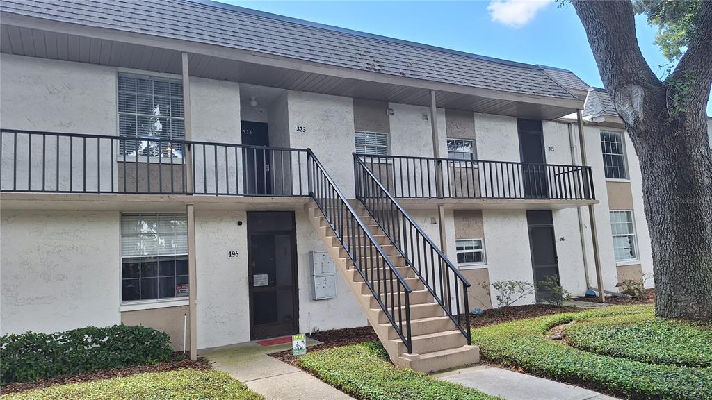 Property for sale at 809 RUSSELL LANE UNIT 323, BRANDON, FL, 33510