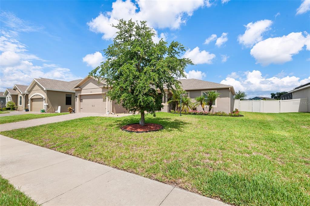 Property for sale at 444 LAKE VIEW WAY, AUBURNDALE, FL, 33823