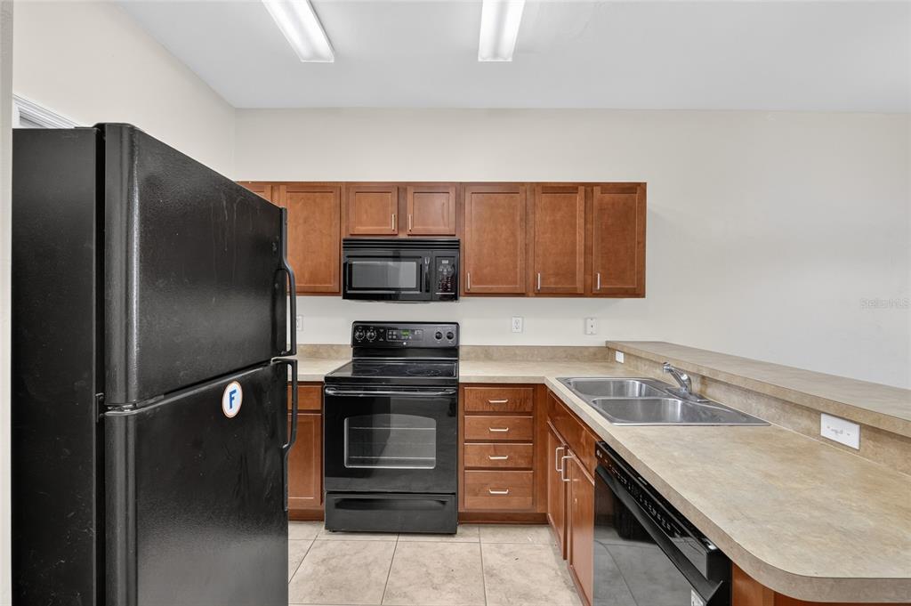 Property for sale at 2927 SW 35TH PLACE UNIT 115, GAINESVILLE, FL, 32608