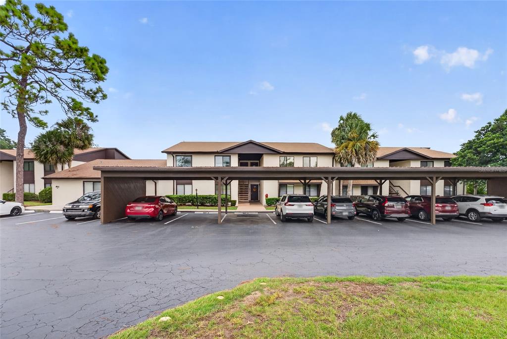Property for sale at 530 FAIRWAYS CIRCLE UNIT B, OCALA, FL, 34472