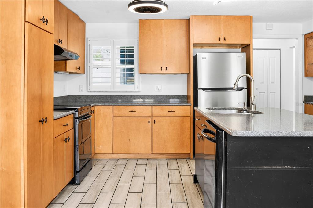 Property for sale at 986 LEXINGTON DRIVE, DUNEDIN, FL, 34698