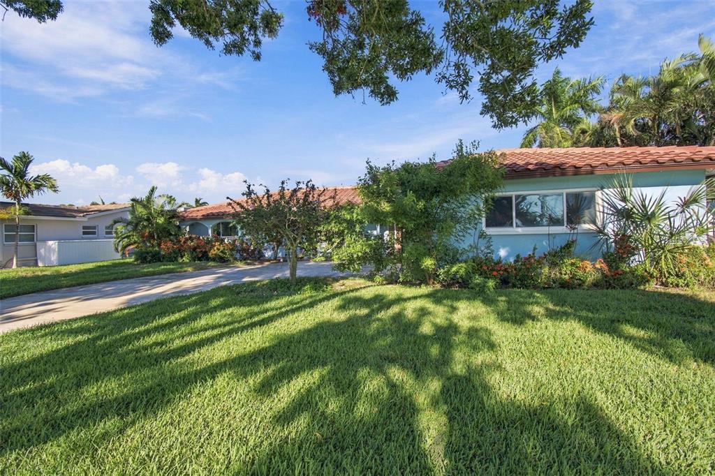 Property for sale at 11975 7TH STREET E, TREASURE ISLAND, FL, 33706