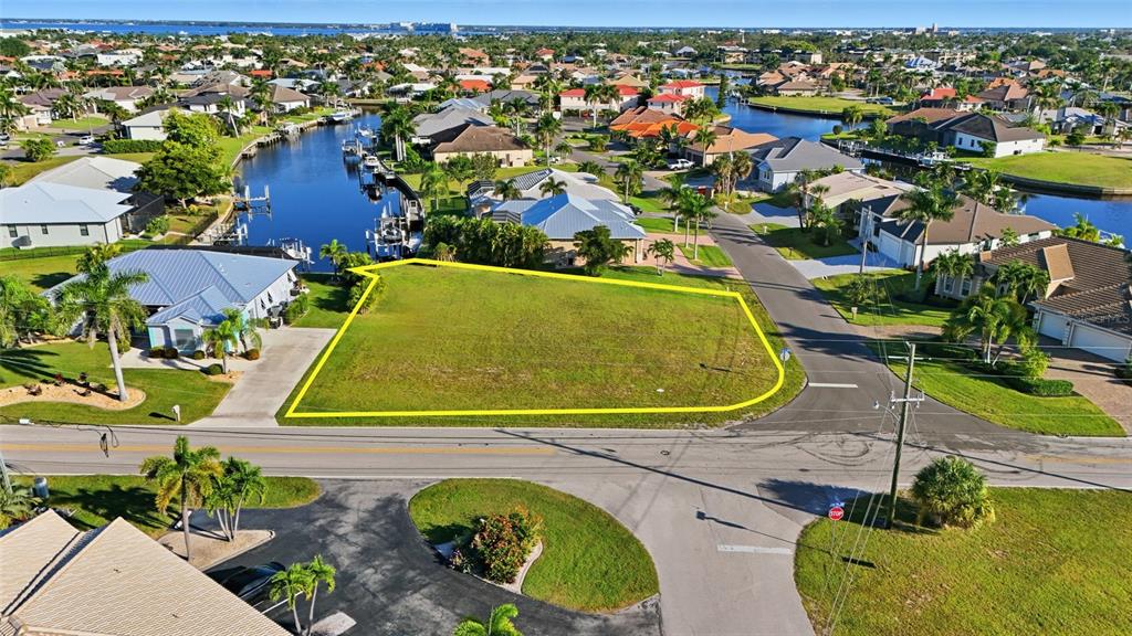 Property for sale at 600 VIA TRIPOLI, PUNTA GORDA, FL, 33950