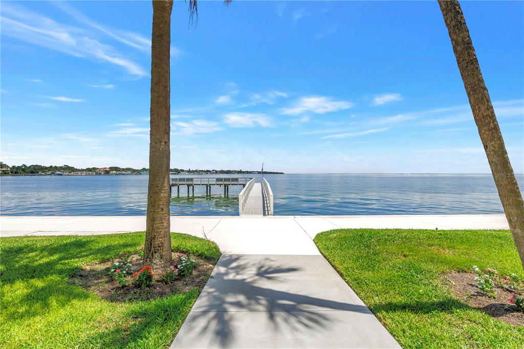 Fishing pier