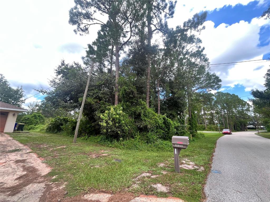 Property for sale at 33305 GRAND PRIX DRIVE, SEBRING, FL, 33872