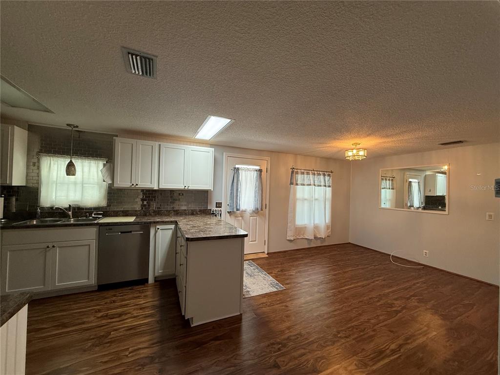 Property for sale at 17 N BOBWHITE ROAD, WILDWOOD, FL, 34785