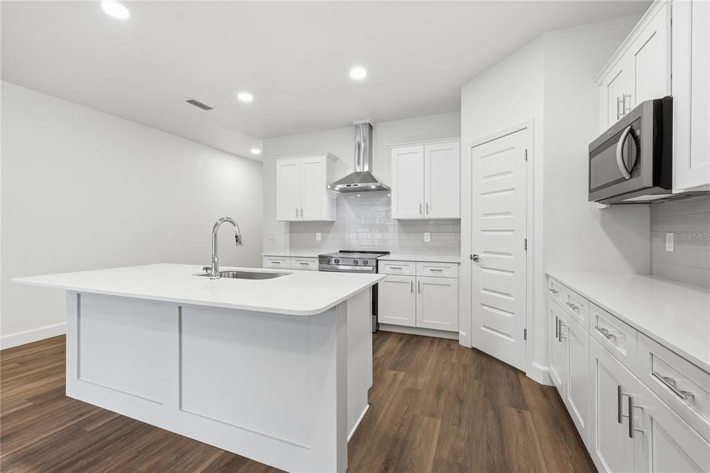 Property for sale at 21070 SW 1ST PLACE, NEWBERRY, FL, 32669