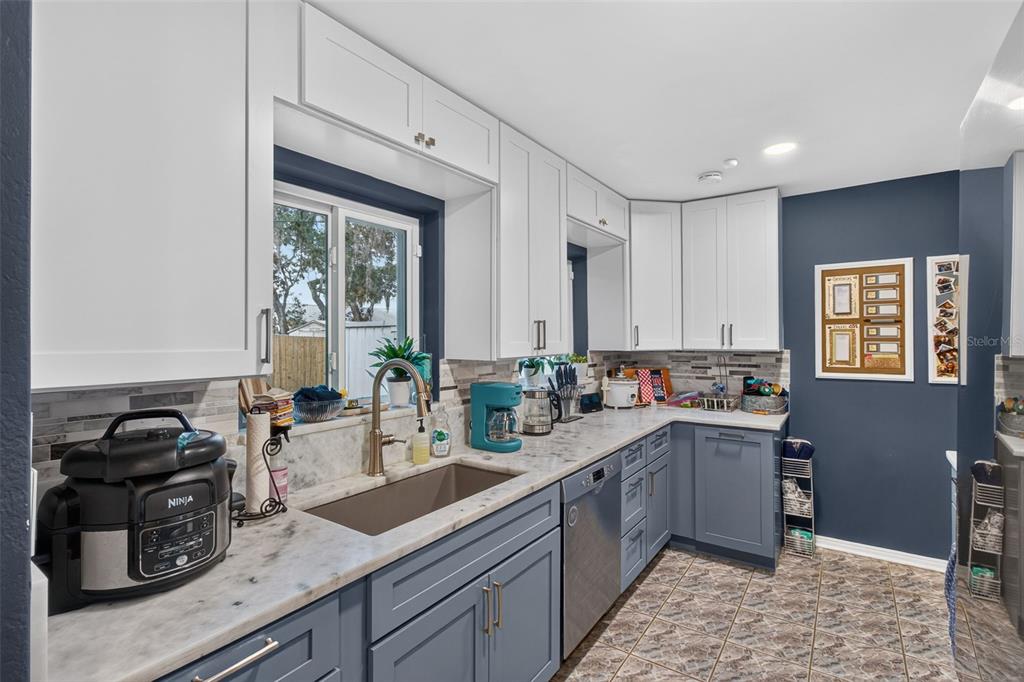 Property for sale at 11373 67TH AVENUE, SEMINOLE, FL, 33772