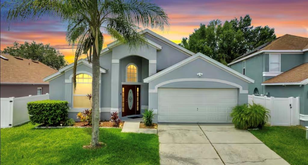 Property for sale at 522 ROCHESTER LOOP, DAVENPORT, FL, 33897