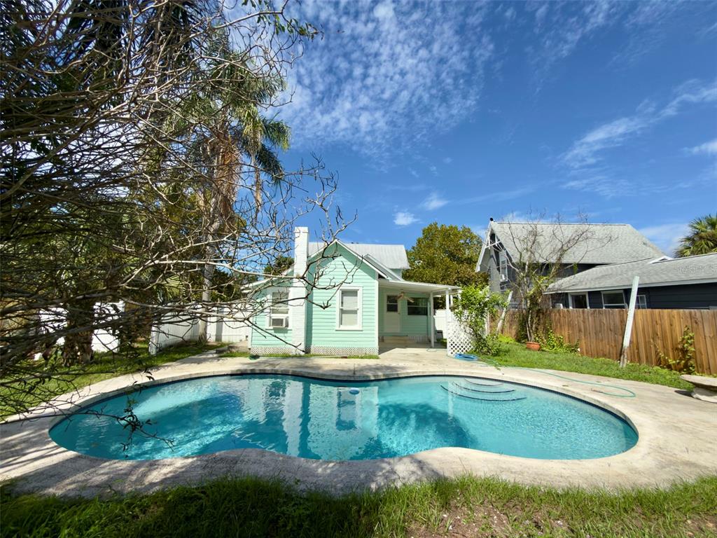 Property for sale at 21 S MARY STREET, EUSTIS, FL, 32726