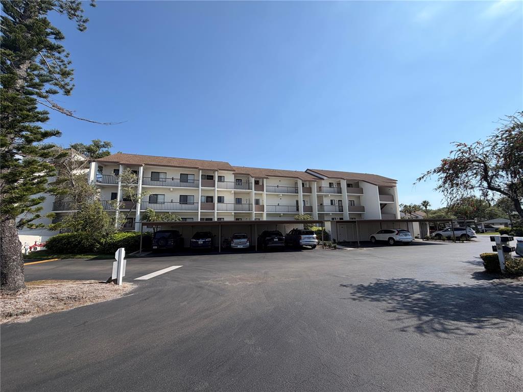 Property for sale at 832 BIRD BAY WAY UNIT 113, VENICE, FL, 34285