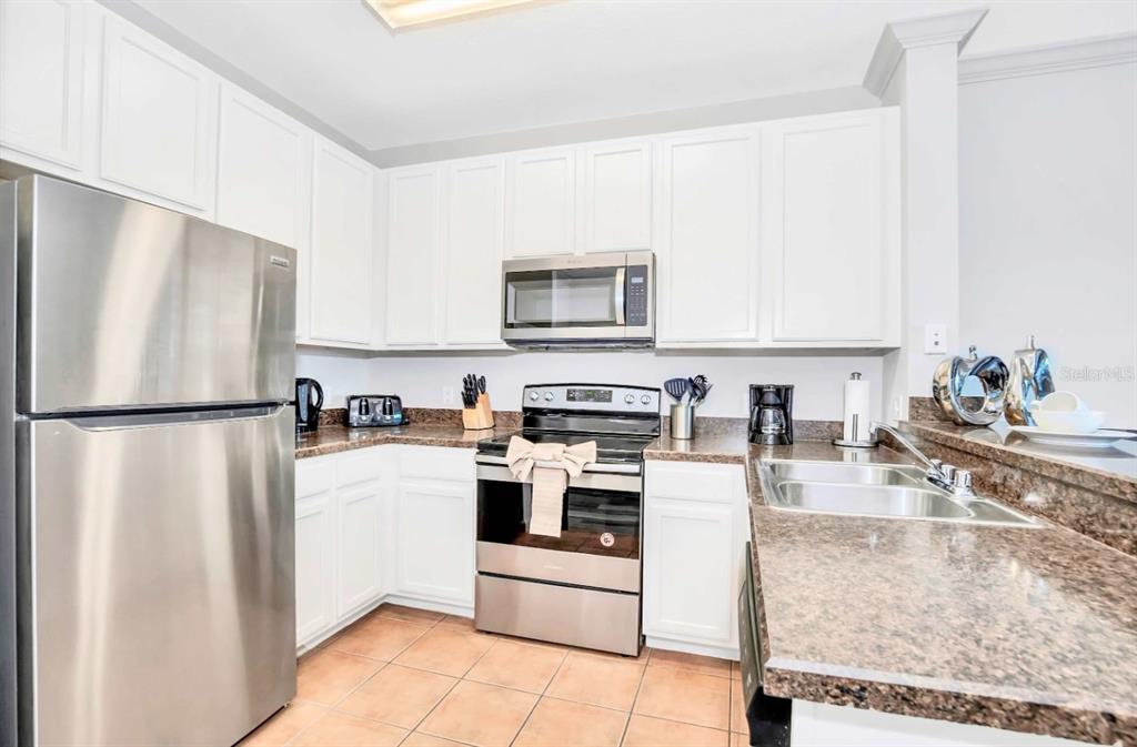 Property for sale at 14200 AVALON ROAD UNIT 411, WINTER GARDEN, FL, 34787