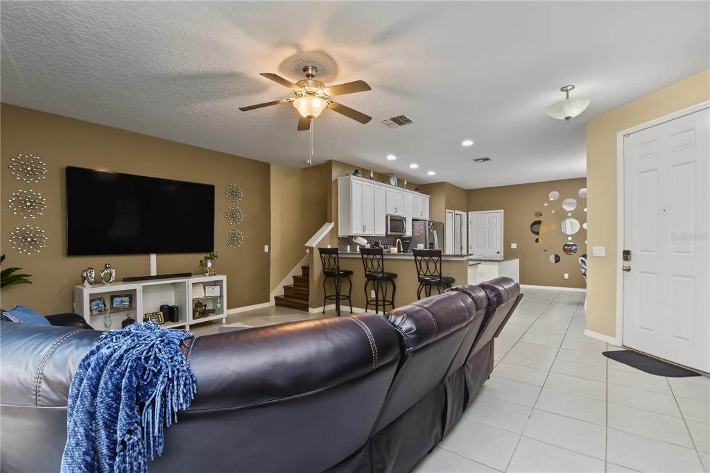 Property for sale at 1114 CAPITOL HILL CT, APOPKA, FL, 32703