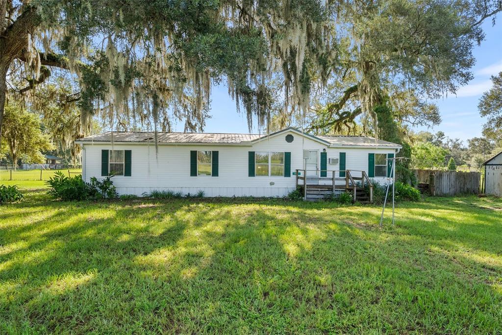 Property for sale at 360 SE 30TH AVENUE, TRENTON, FL, 32693