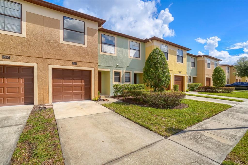 Property for sale at 2453 EDGEWATER FALLS DRIVE, BRANDON, FL, 33511