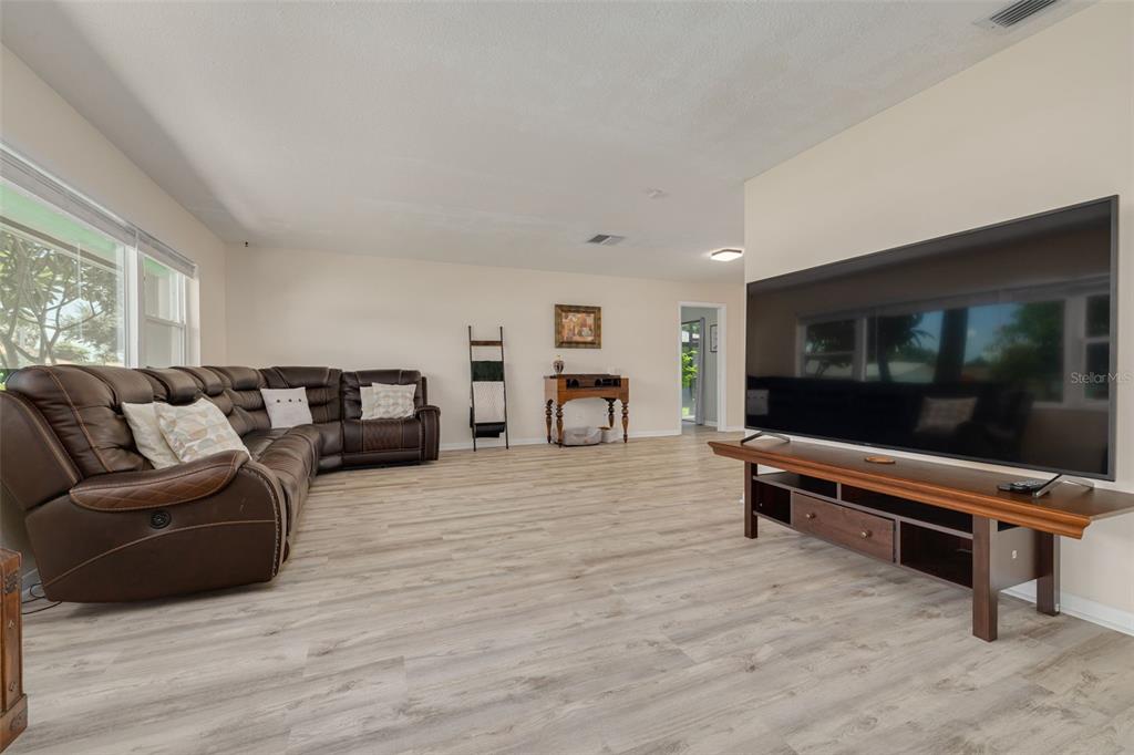 Property for sale at 8960 140TH STREET, SEMINOLE, FL, 33776