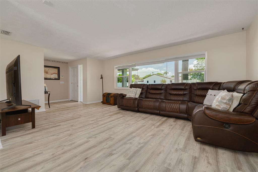 Property for sale at 8960 140TH STREET, SEMINOLE, FL, 33776