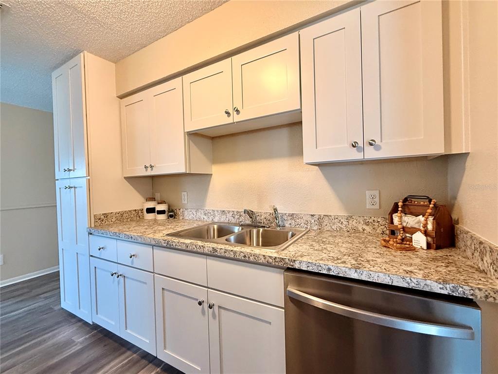 Property for sale at 1015 MOCKINGBIRD CIRCLE, WINTER HAVEN, FL, 33884