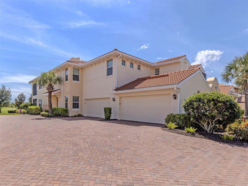 Property for sale at 194 BELLA VISTA TERRACE UNIT 26A, NORTH VENICE, FL, 34275