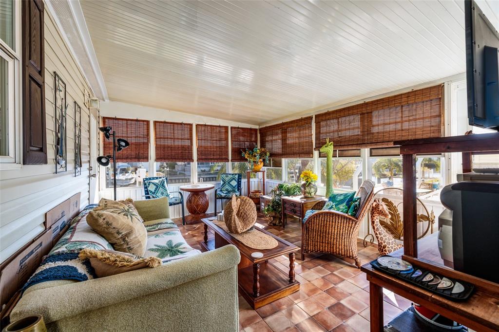 Property for sale at 134 AMERICANA COURT NE UNIT 216, ST PETERSBURG, FL, 33702