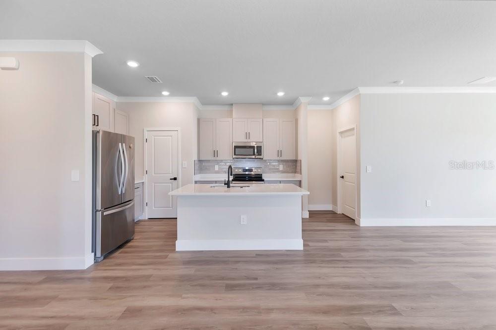 Property for sale at 2203 W LOWRY AVENUE, PLANT CITY, FL, 33563
