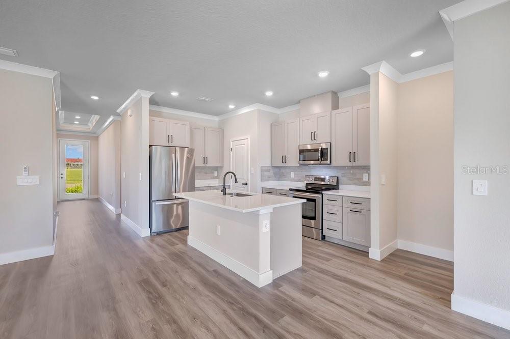 Property for sale at 2203 W LOWRY AVENUE, PLANT CITY, FL, 33563