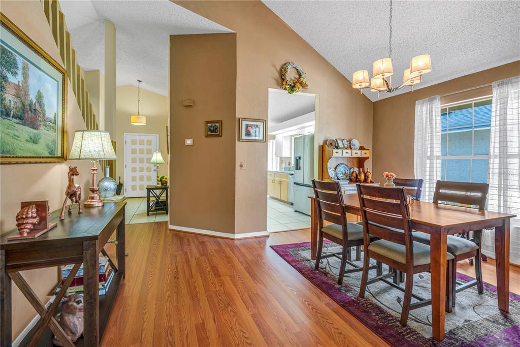 Inviting Dining Area