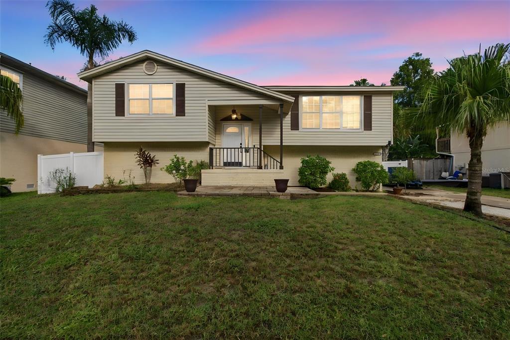 Property for sale at 915 LYNNLEA LANE, TARPON SPRINGS, FL, 34689