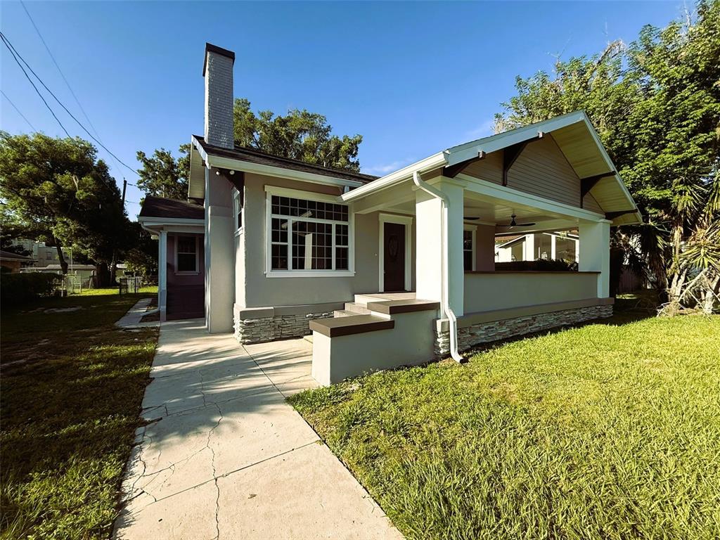 Property for sale at 2112 AVENUE C SW, WINTER HAVEN, FL, 33880