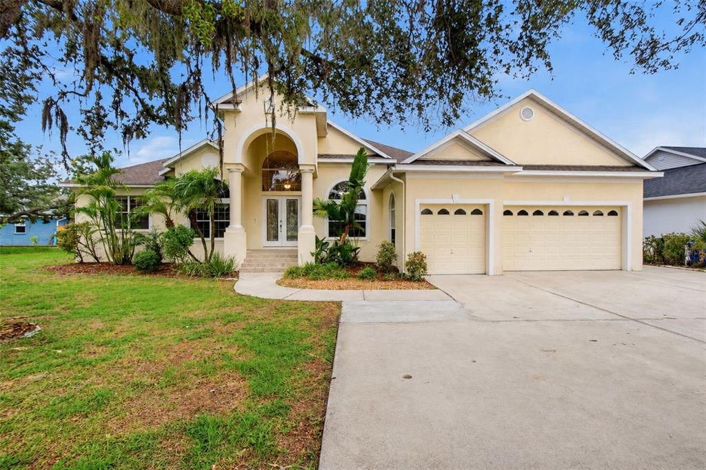 Property for sale at 9009 RIVERVIEW DRIVE, RIVERVIEW, FL, 33578