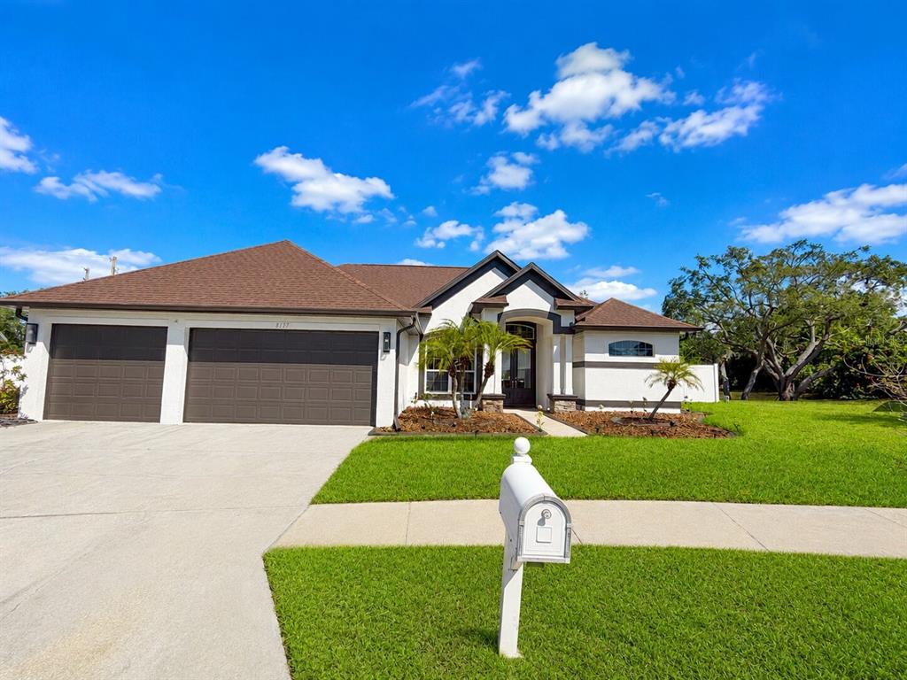 Property for sale at 8137 GOLDEN BEAR LOOP, PORT RICHEY, FL, 34668