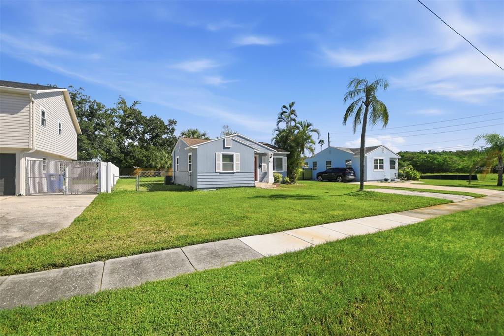 Property for sale at 833 61ST AVENUE NE, ST PETERSBURG, FL, 33703