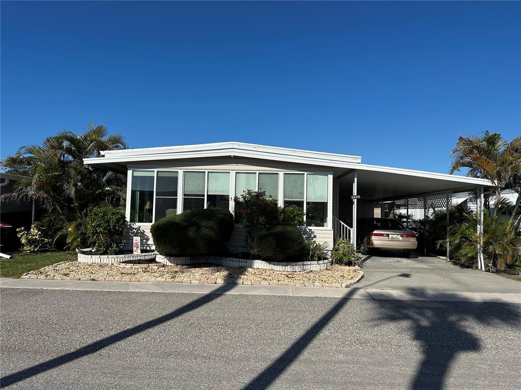 Property for sale at 5800 FORSYTHIA ROAD, VENICE, FL, 34293