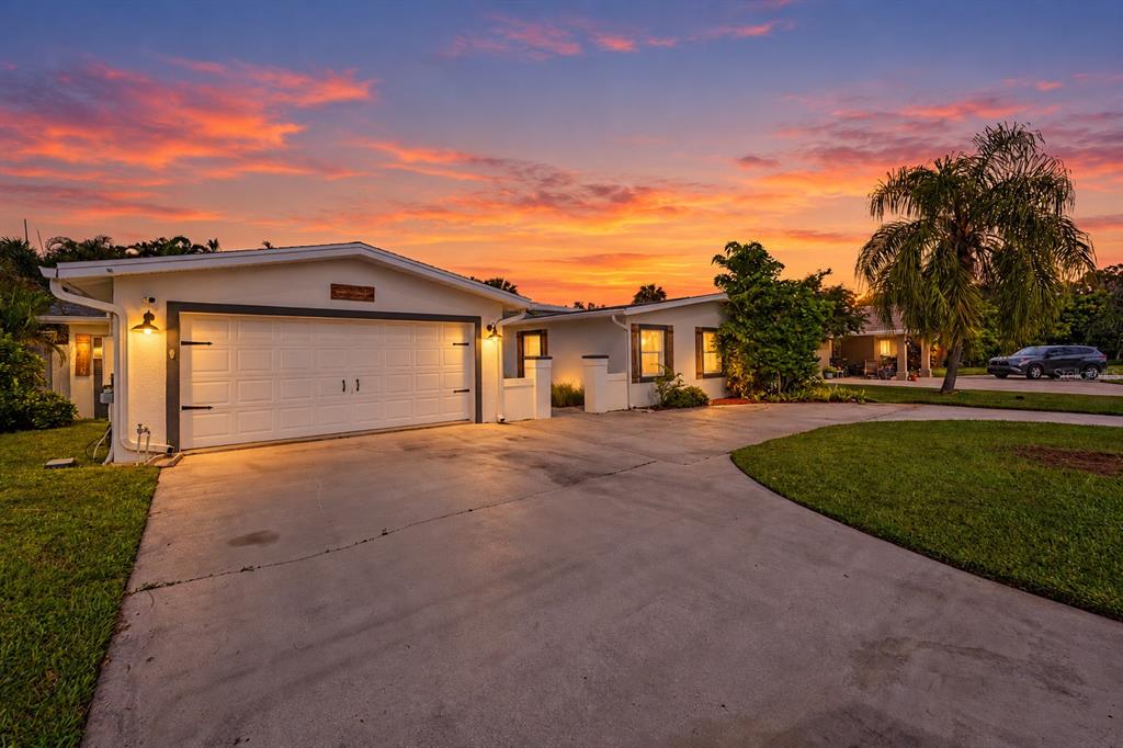 Property for sale at 3936 E EDEN ROC CIRCLE UNIT 1, TAMPA, FL, 33634