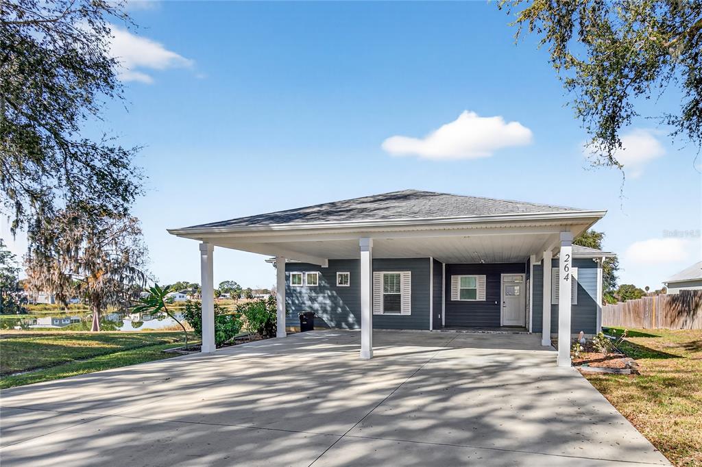 Property for sale at 260 S CENTRAL AVENUE, UMATILLA, FL, 32784
