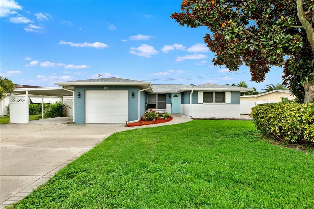 Property for sale at 5995 BLOSSOM LAKE DRIVE, SEMINOLE, FL, 33772