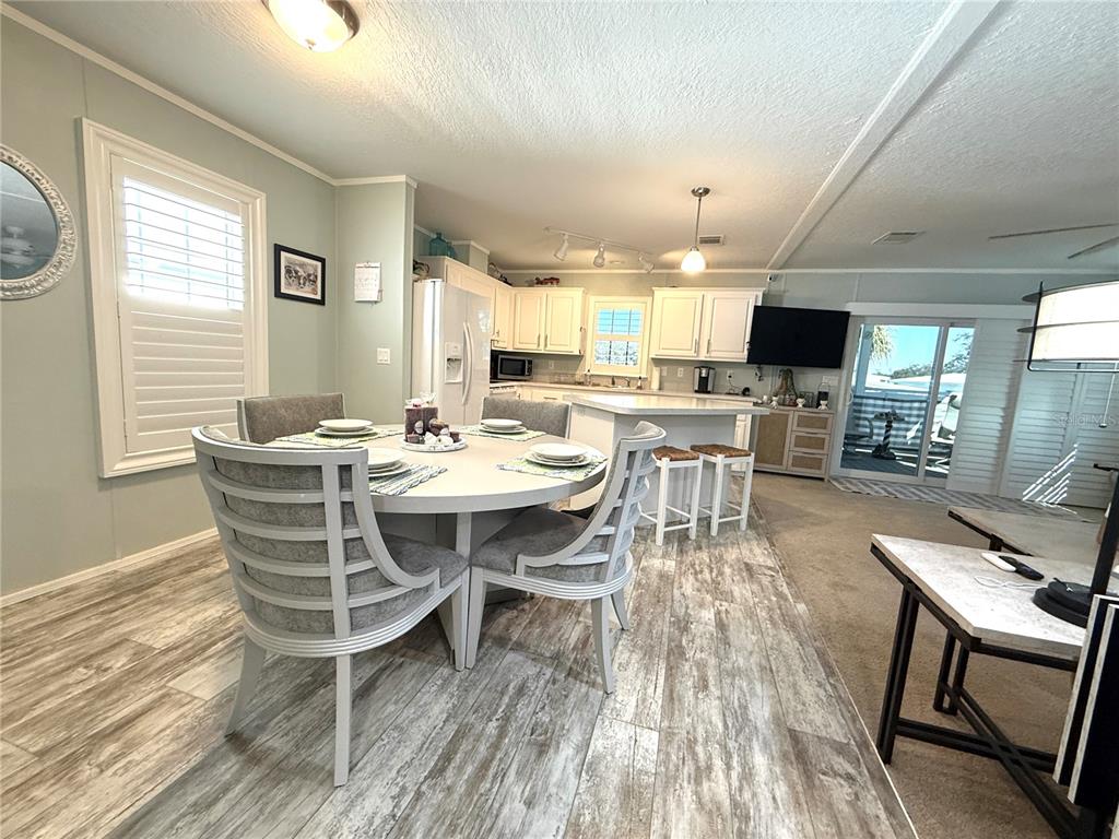 Property for sale at 124 E SAINT ANNES CIRCLE, APOLLO BEACH, FL, 33572