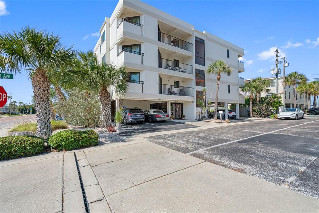 Property for sale at 2112 GULF BOULEVARD UNIT 4B, INDIAN ROCKS BEACH, FL, 33785