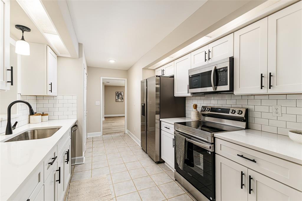 Property for sale at 2923 FORESTBROOK DRIVE N, LAKELAND, FL, 33811